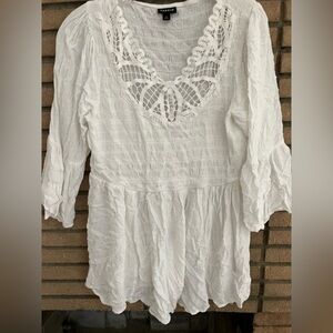 Torrid White Lace-Trim Peasant Top Size 0